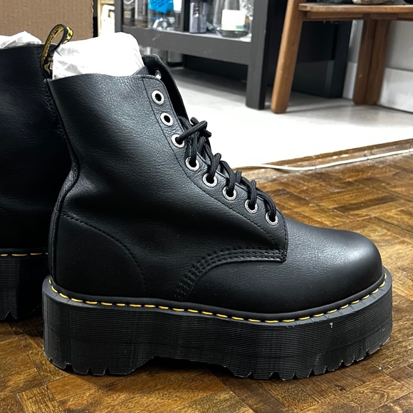 Dr. Martens - Black 1460 Pascal Max Boots - Picture 2 of 2